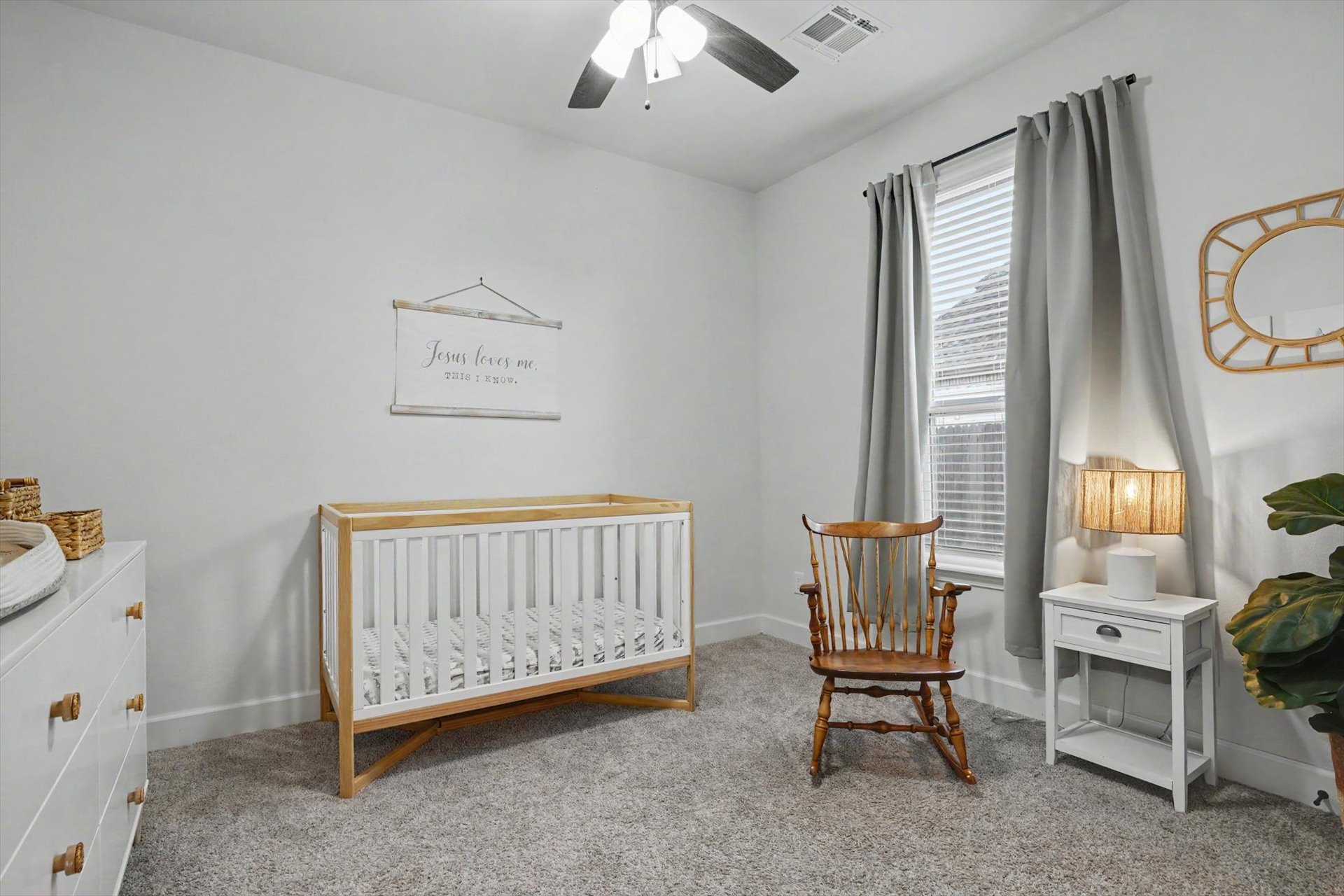 414 N 84th Place Property Photo 13