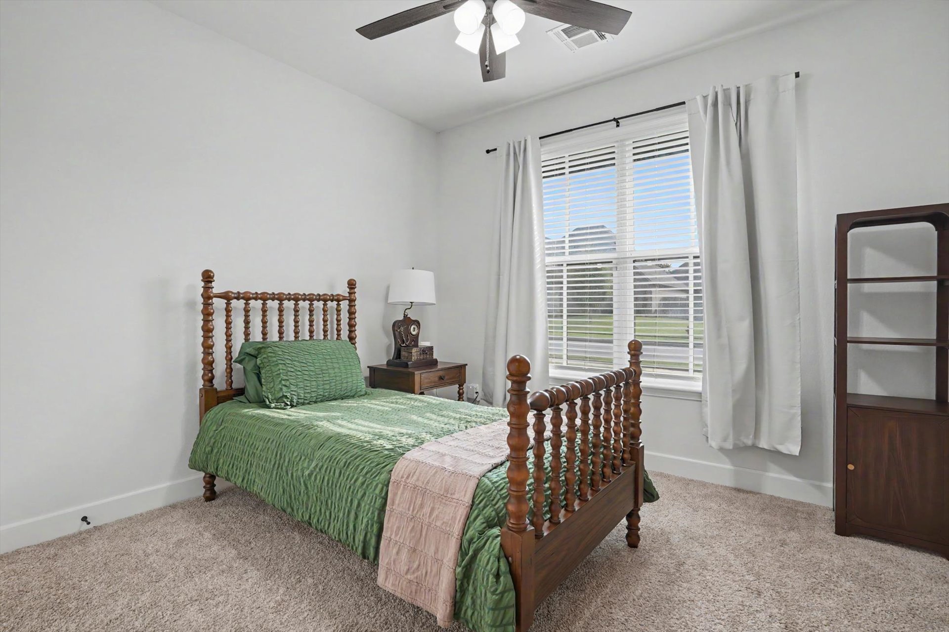 414 N 84th Place Property Photo 14