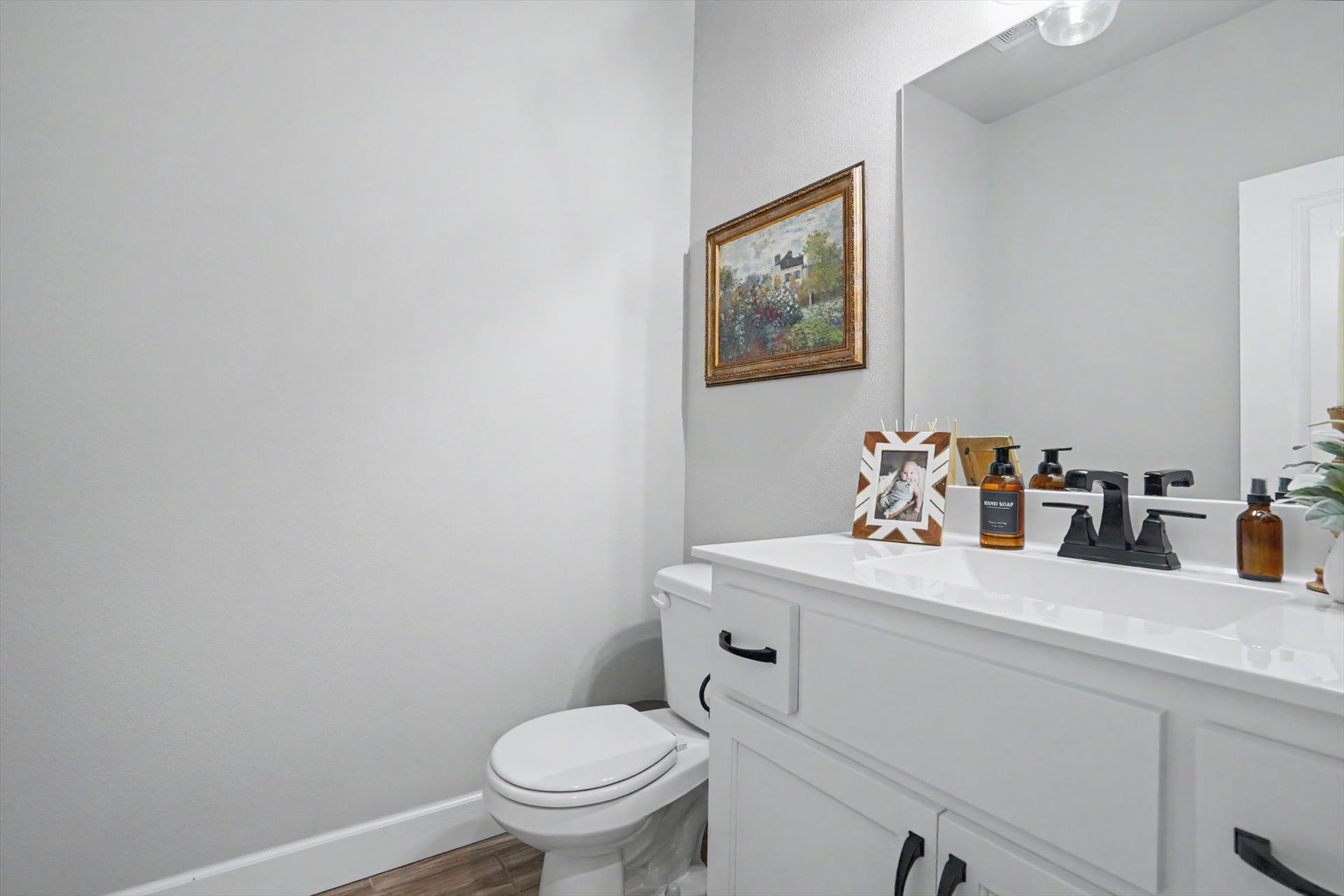 414 N 84th Place Property Photo 15