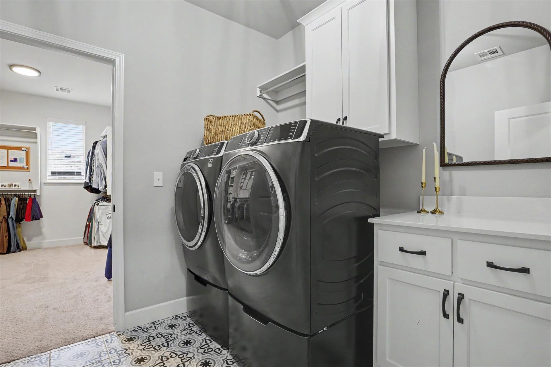 414 N 84th Place Property Photo 19