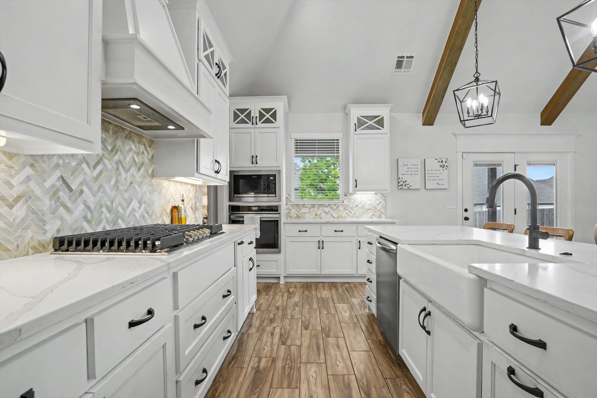 414 N 84th Place Property Photo 32