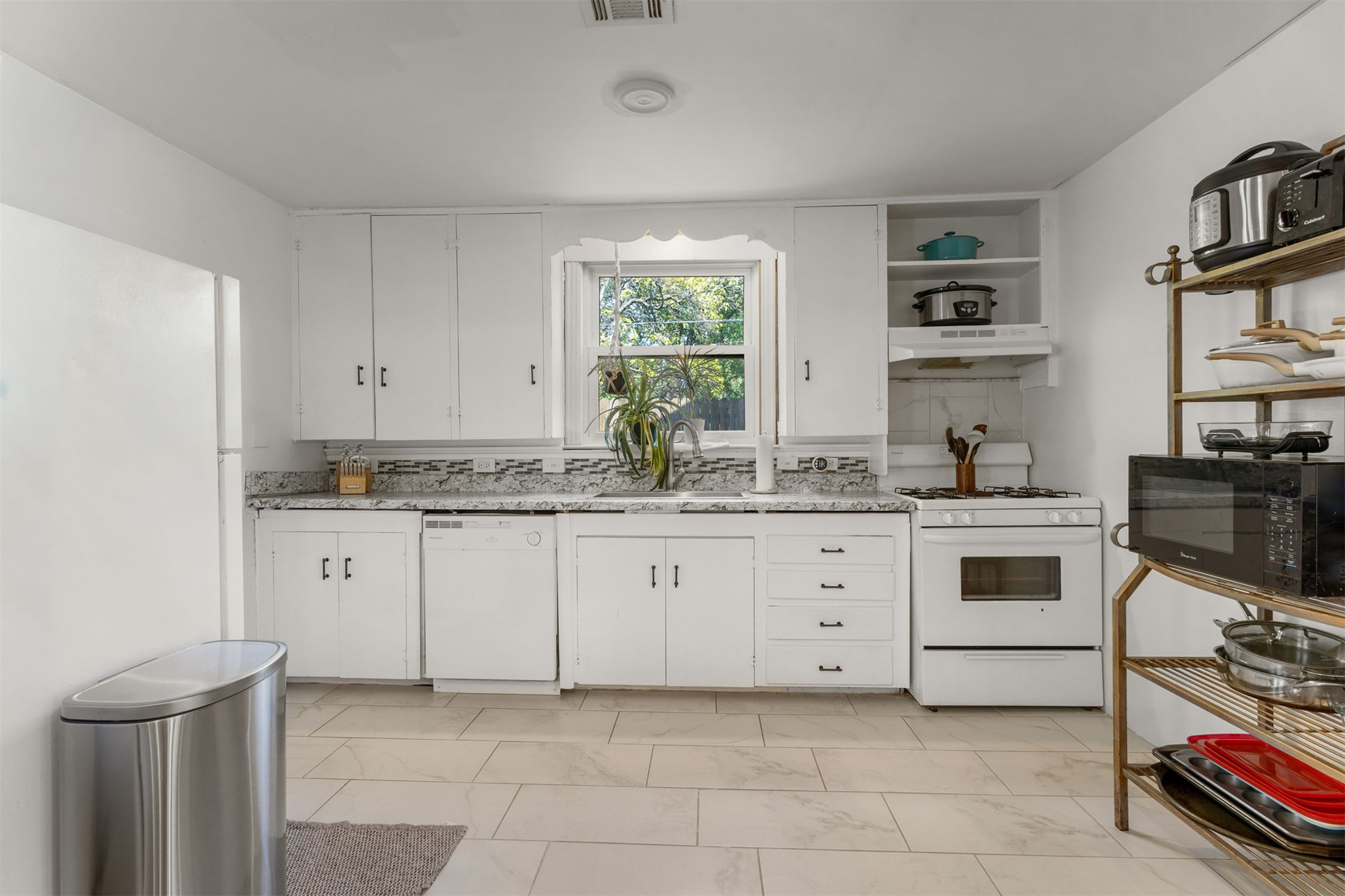912 S Ash Avenue Property Photo 12