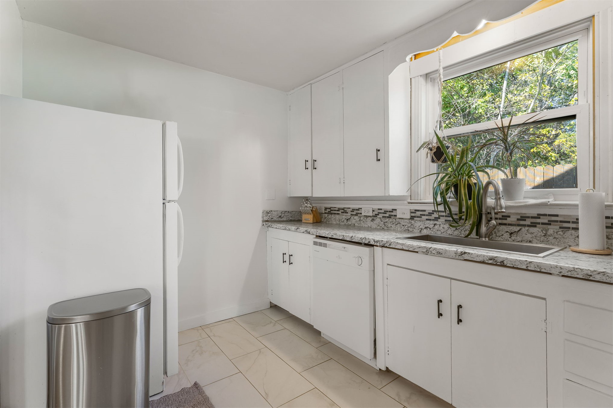 912 S Ash Avenue Property Photo 14