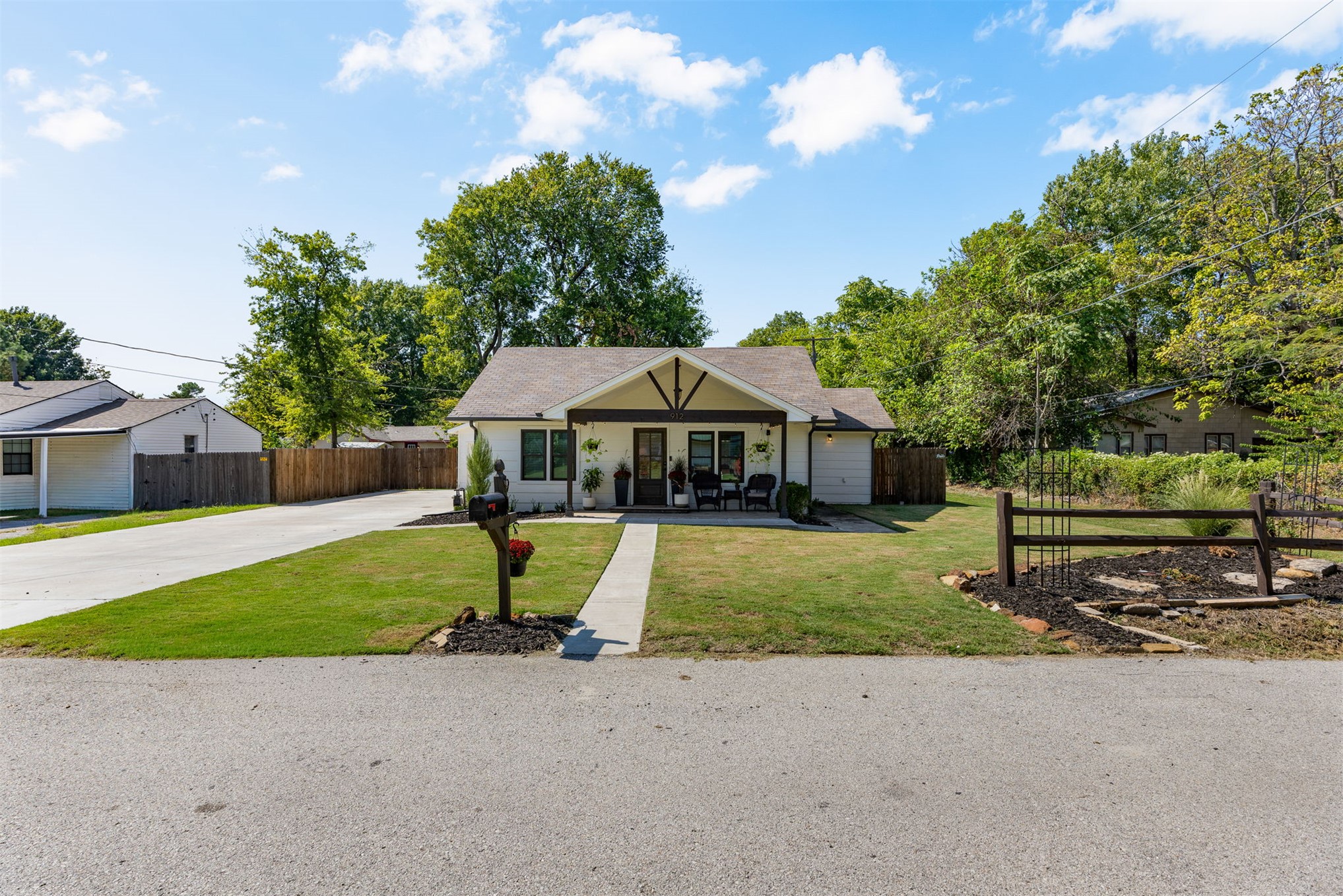 912 S Ash Avenue Property Photo 48