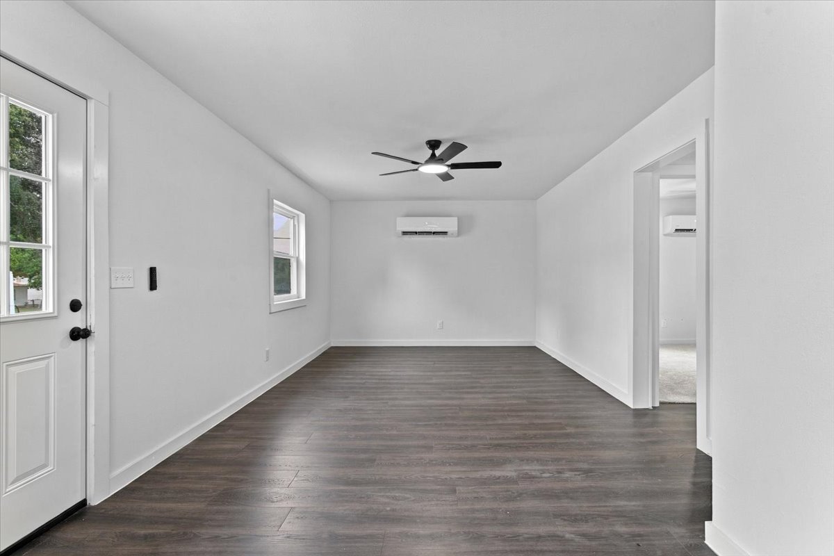 3706 W 42nd Place Property Photo 2