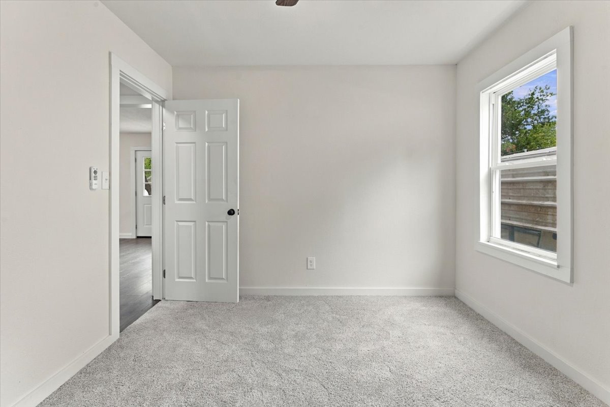 3706 W 42nd Place Property Photo 10