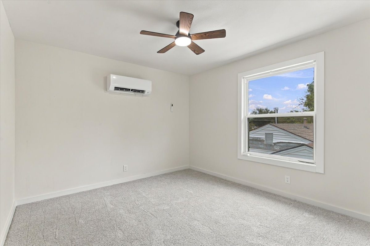 3706 W 42nd Place Property Photo 21