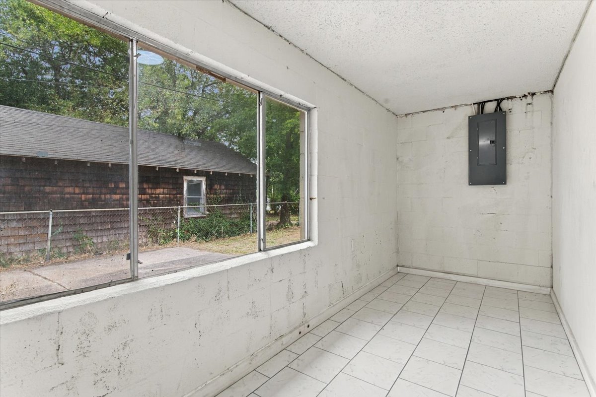 3706 W 42nd Place Property Photo 24