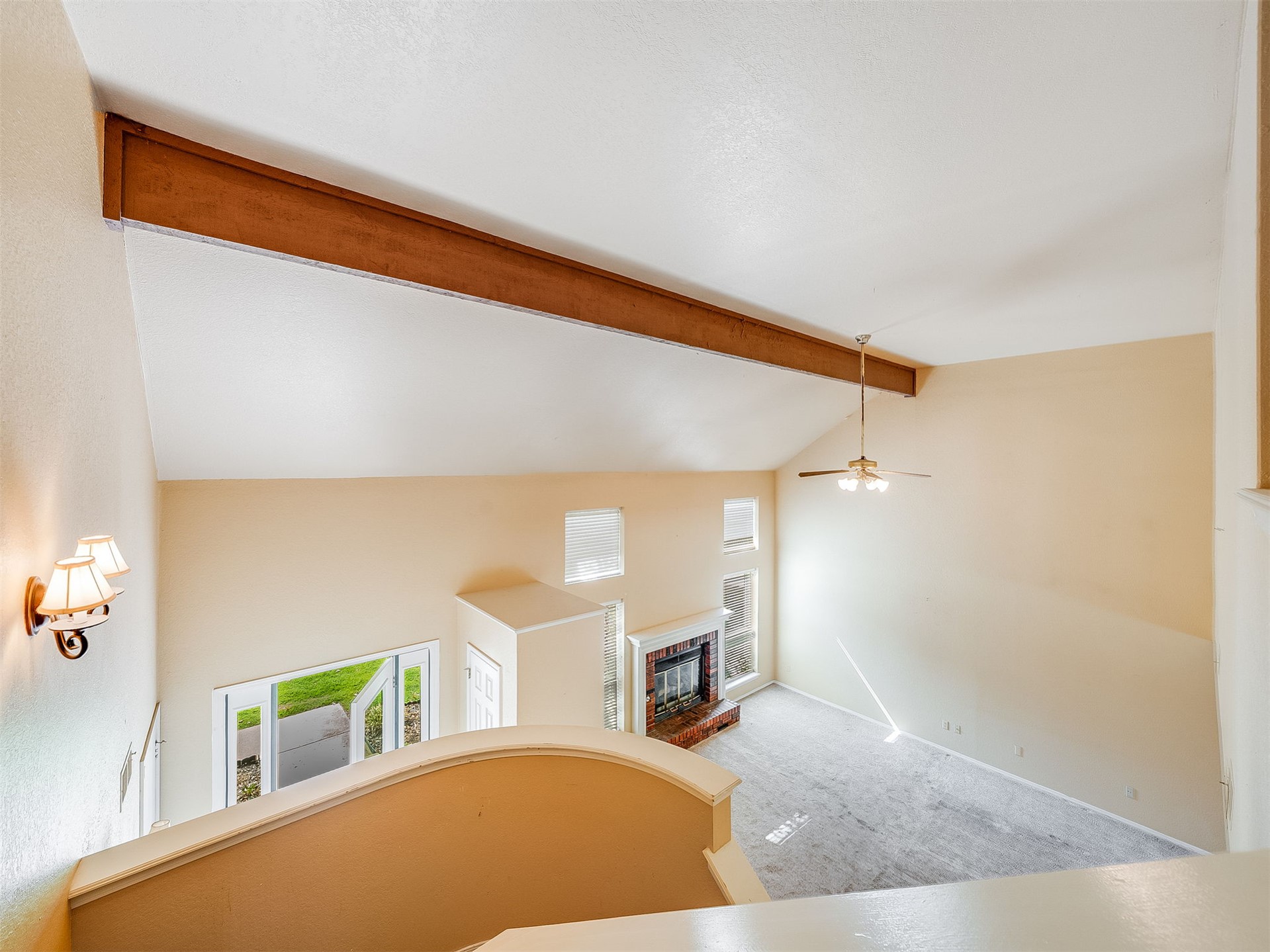 7725 S Erie Avenue Property Photo 12