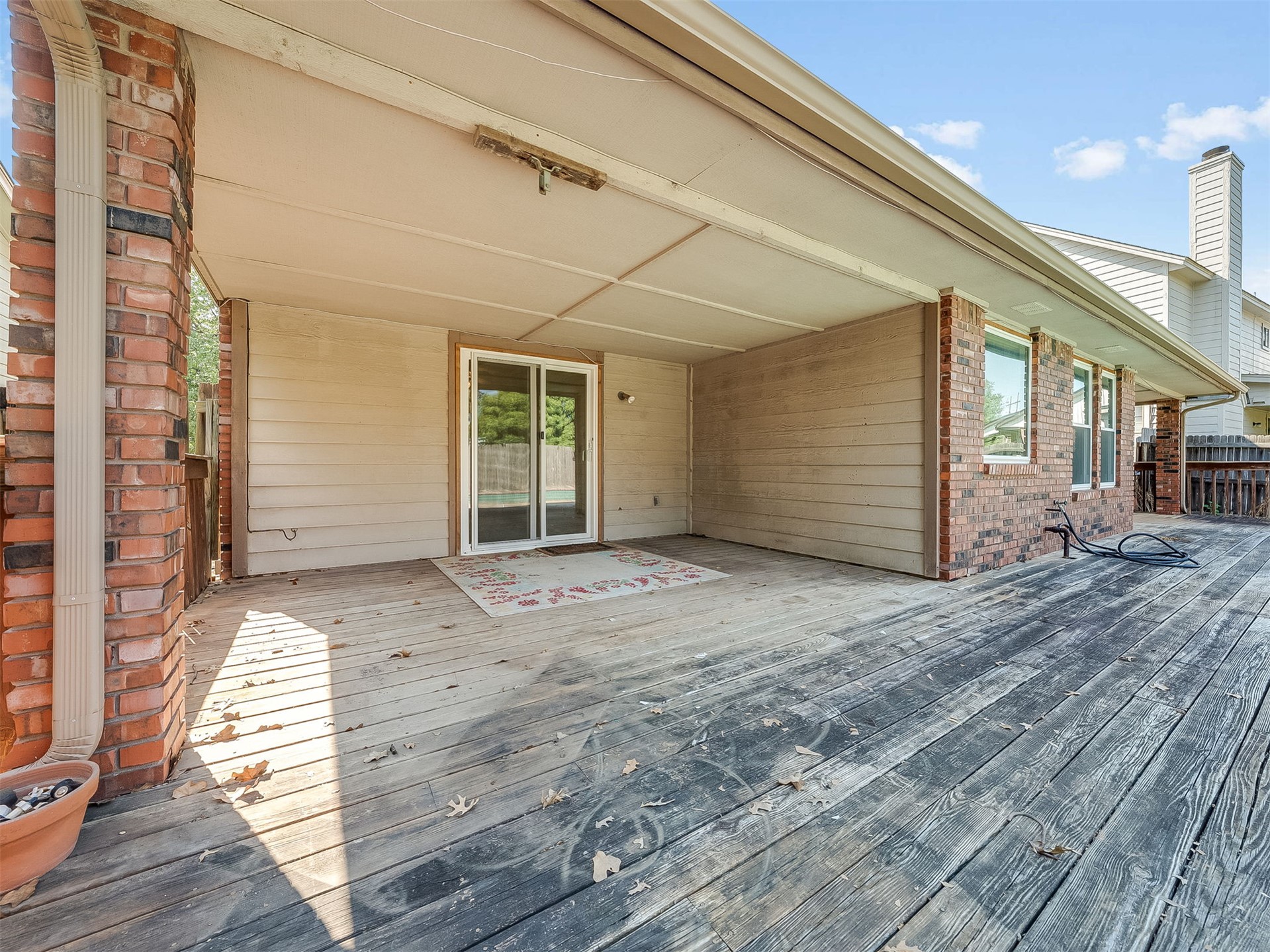 7725 S Erie Avenue Property Photo 29