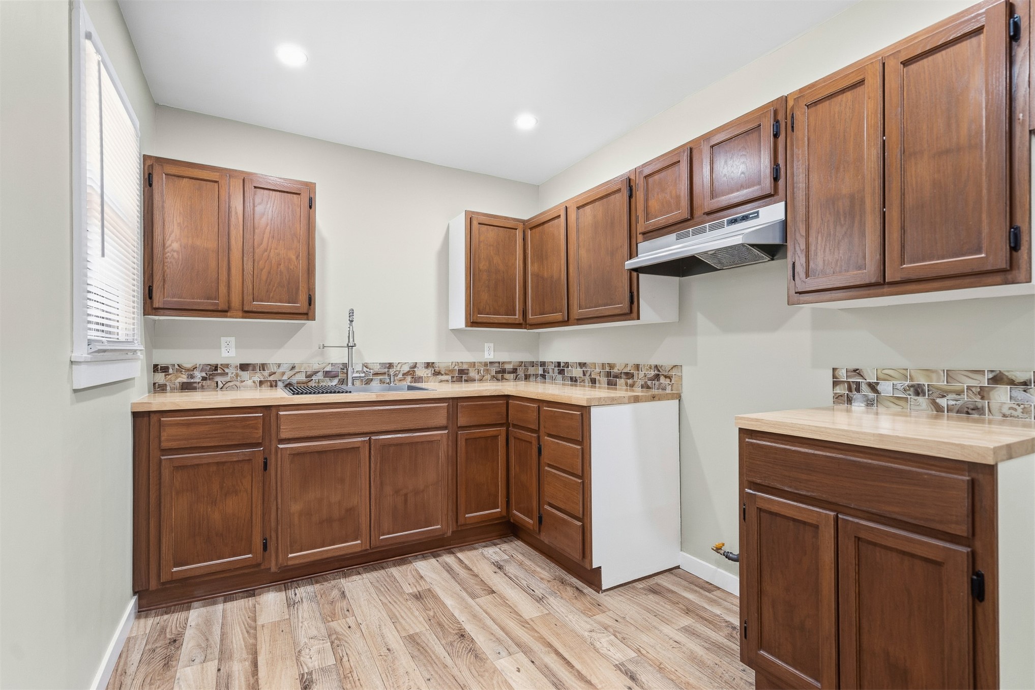 21 Turner Street Nw Property Photo 9