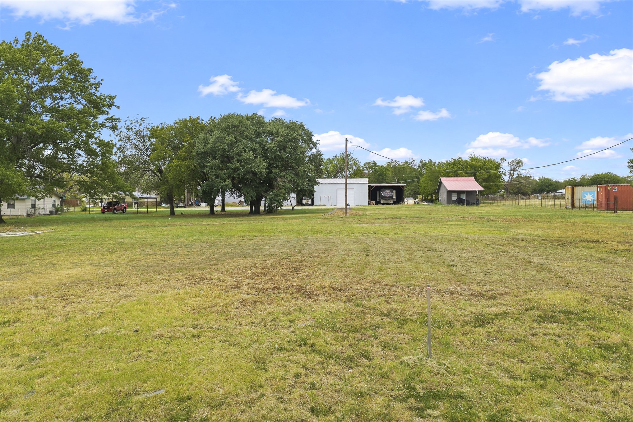 Higgins Street Property Photo 9