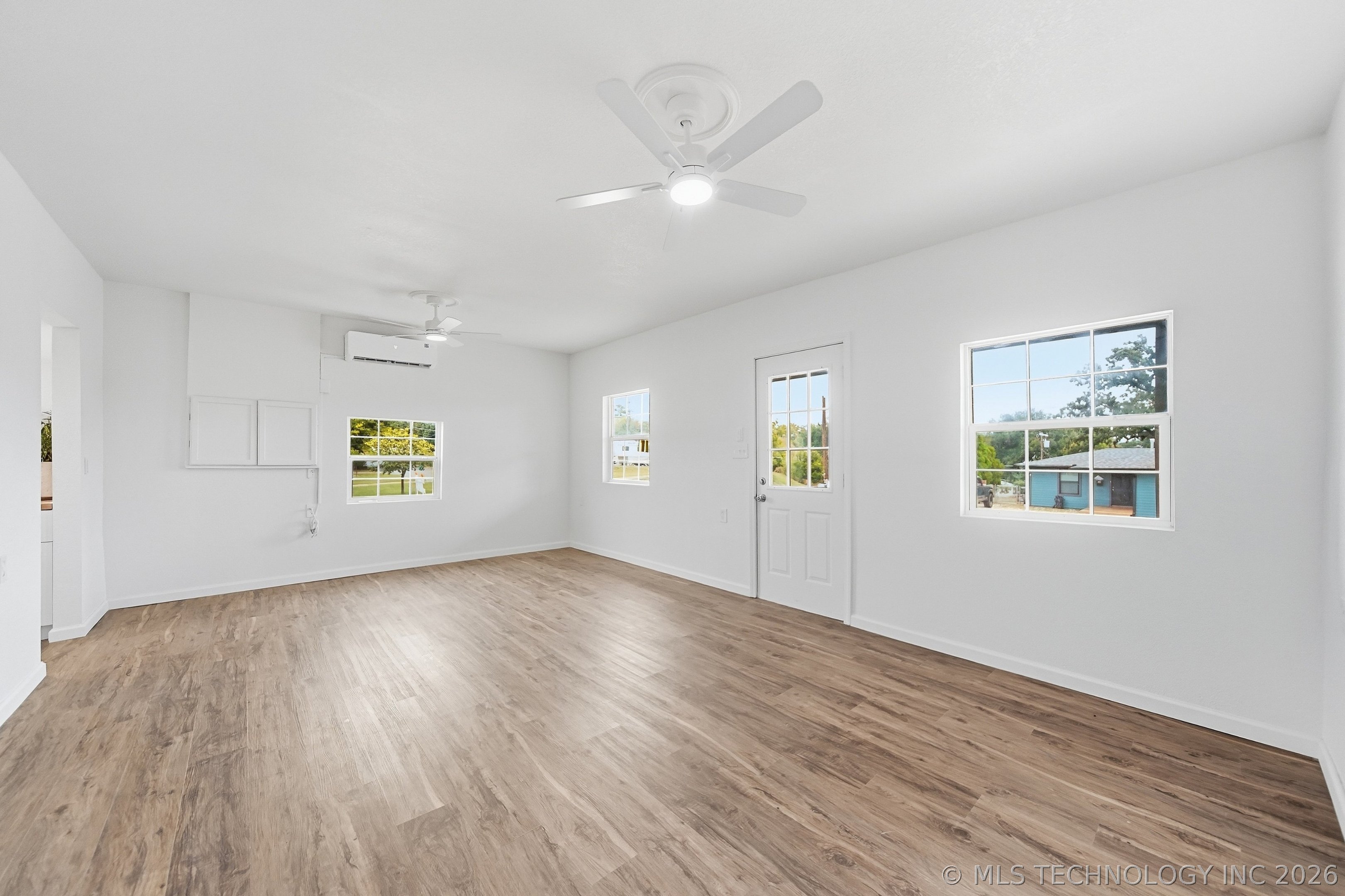 522 N Franklin Avenue Property Photo 4