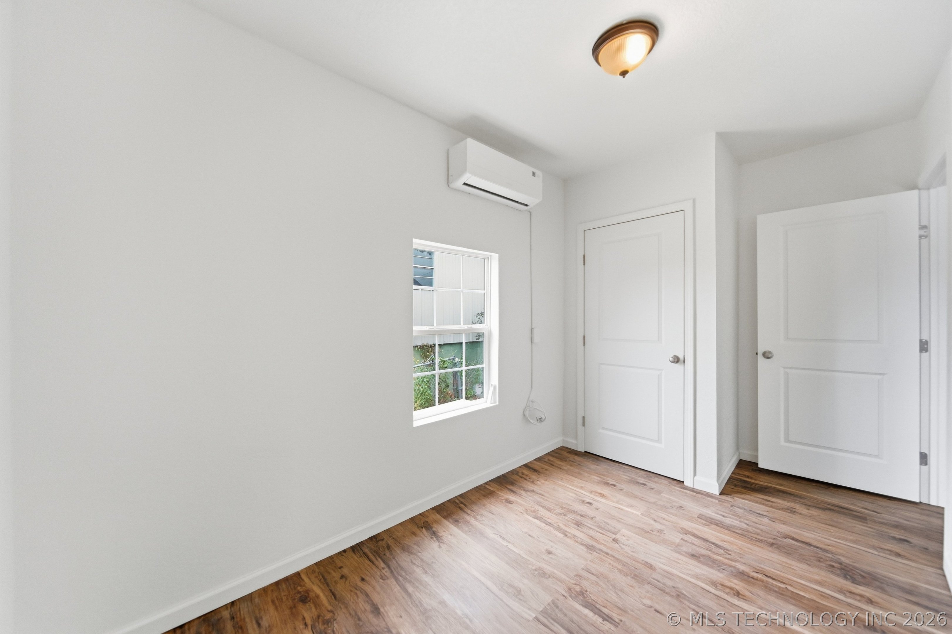 522 N Franklin Avenue Property Photo 14