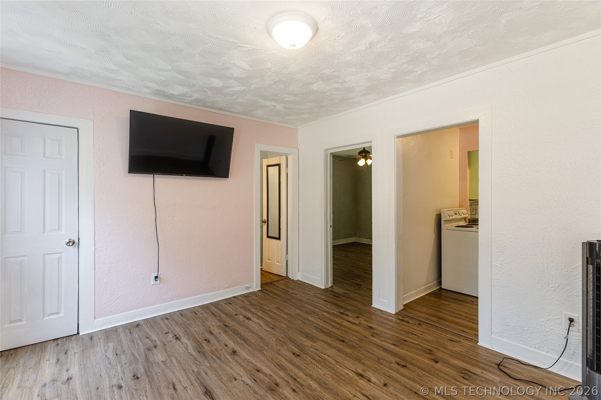 512 N Francis Street Property Photo 5