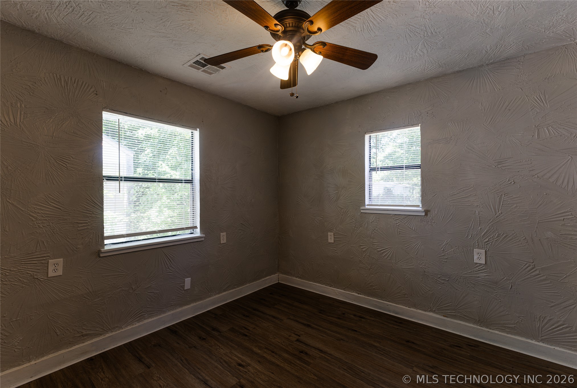 512 N Francis Street Property Photo 9