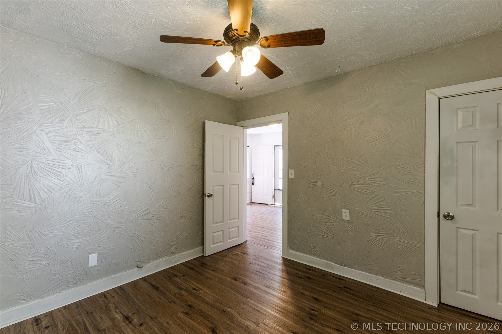 512 N Francis Street Property Photo 10