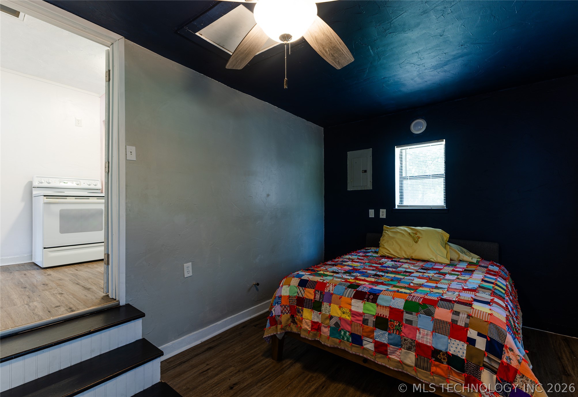 512 N Francis Street Property Photo 23