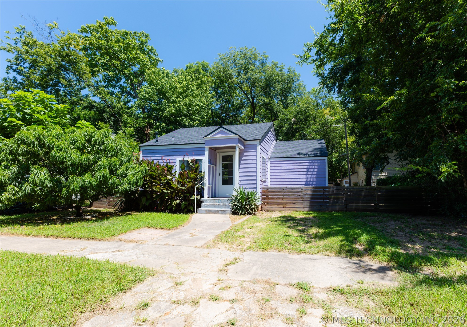 512 N Francis Street Property Photo 36