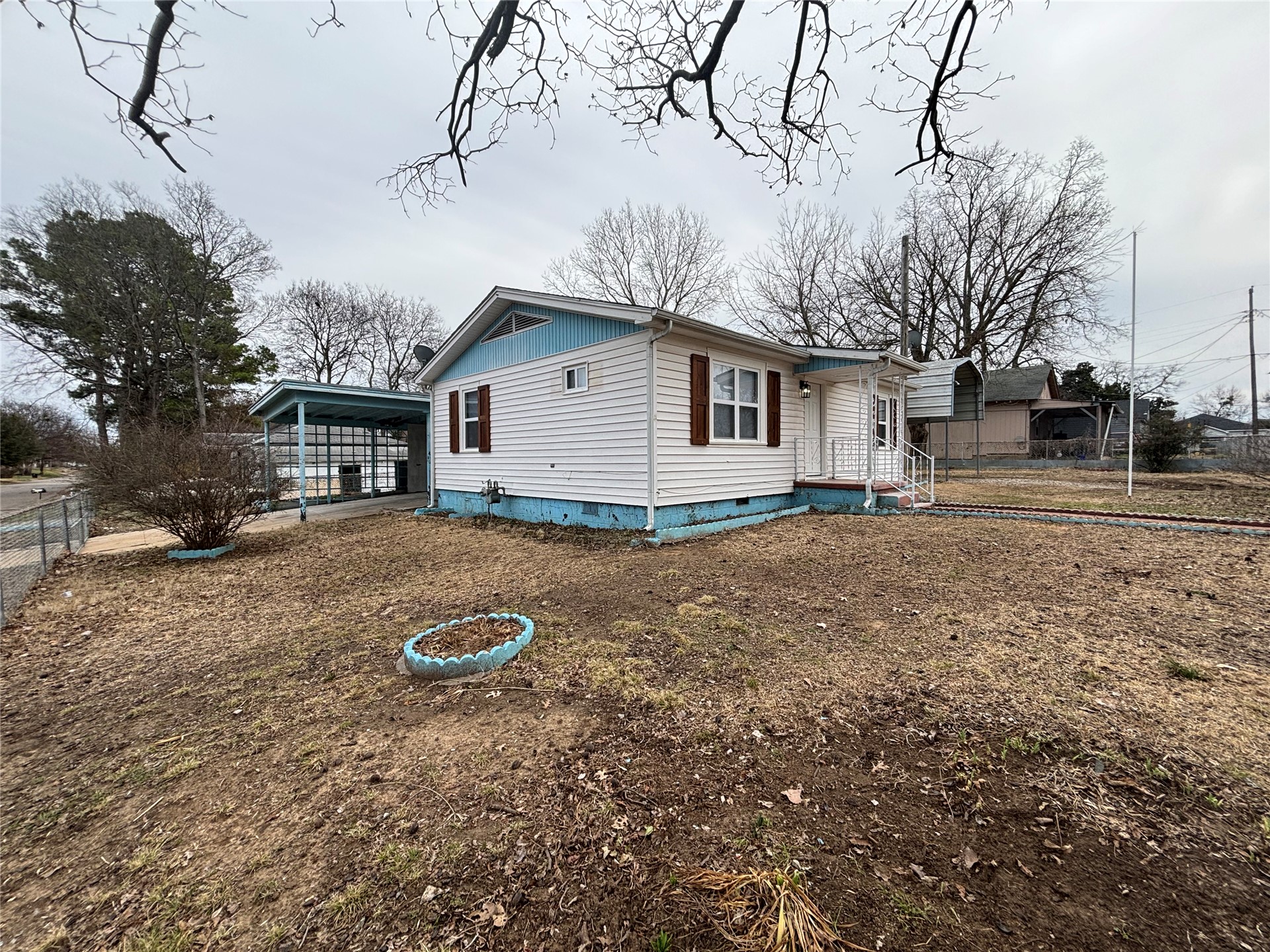 224 N 11th Avenue Property Photo 16