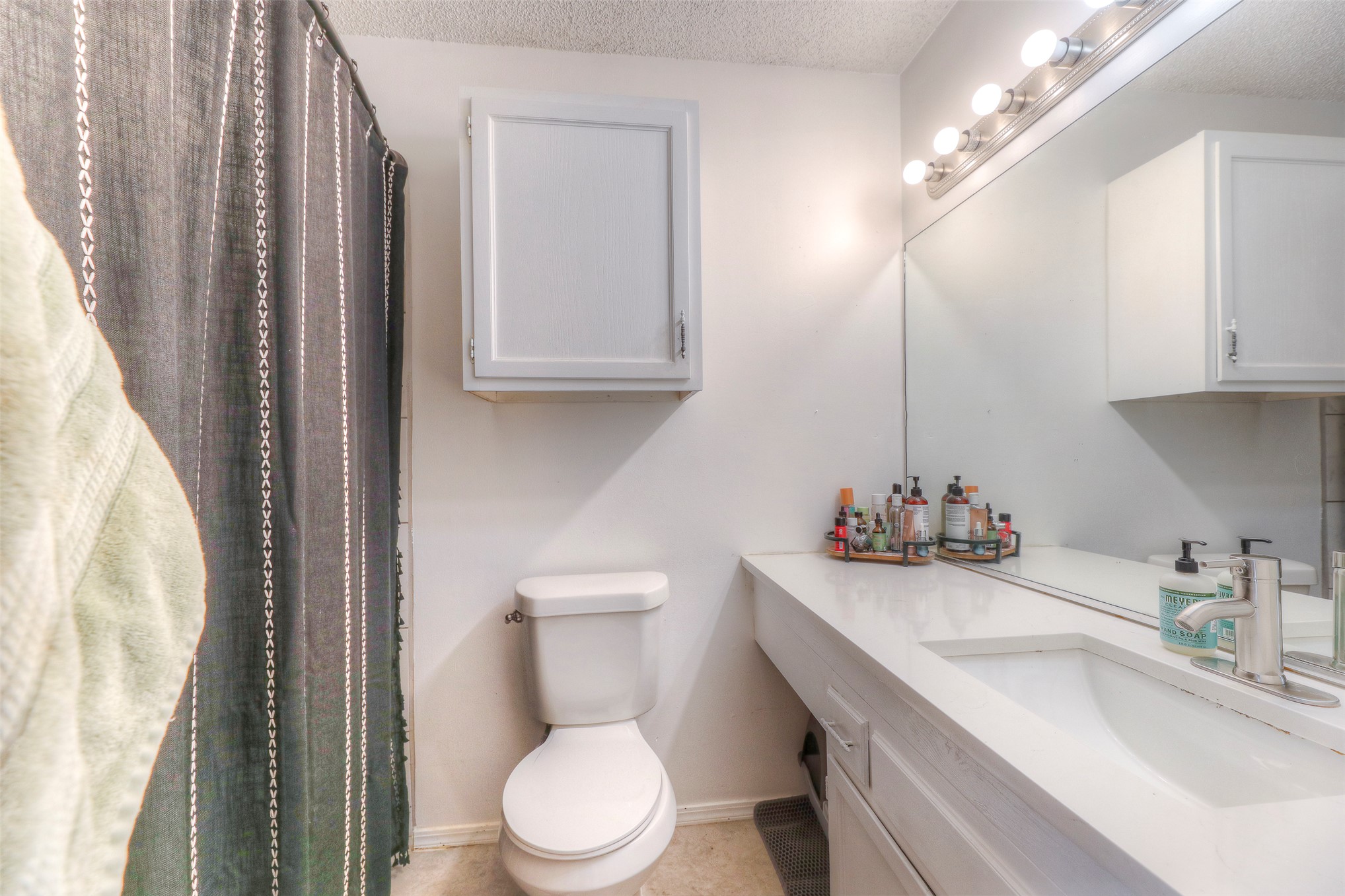 7040 E 33rd Street 6118 Property Photo 17