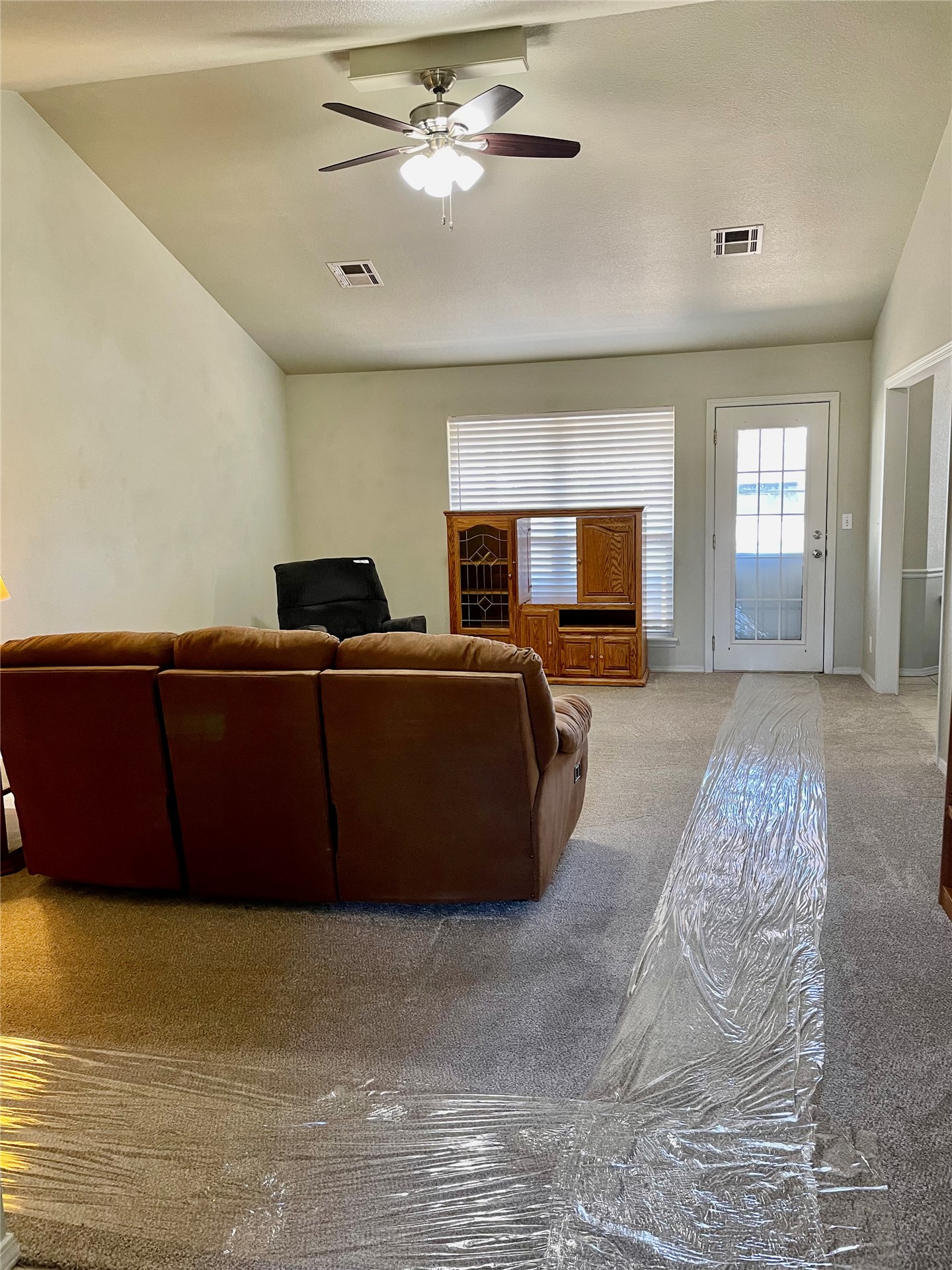 2113 S Javine Avenue Property Photo 9