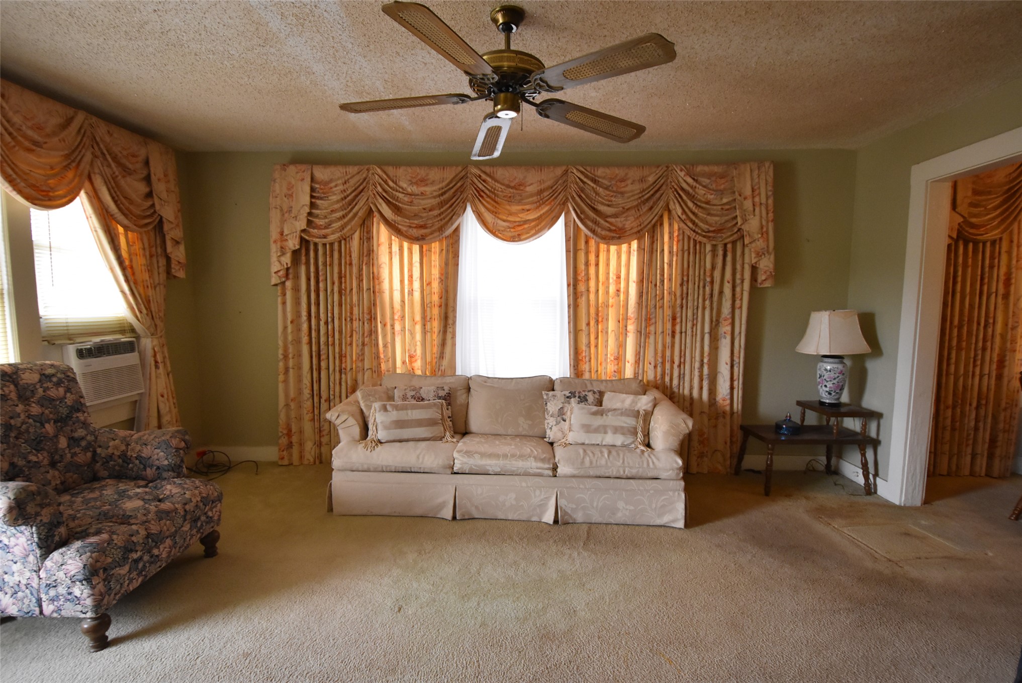 2020 N Union Avenue Property Photo 7