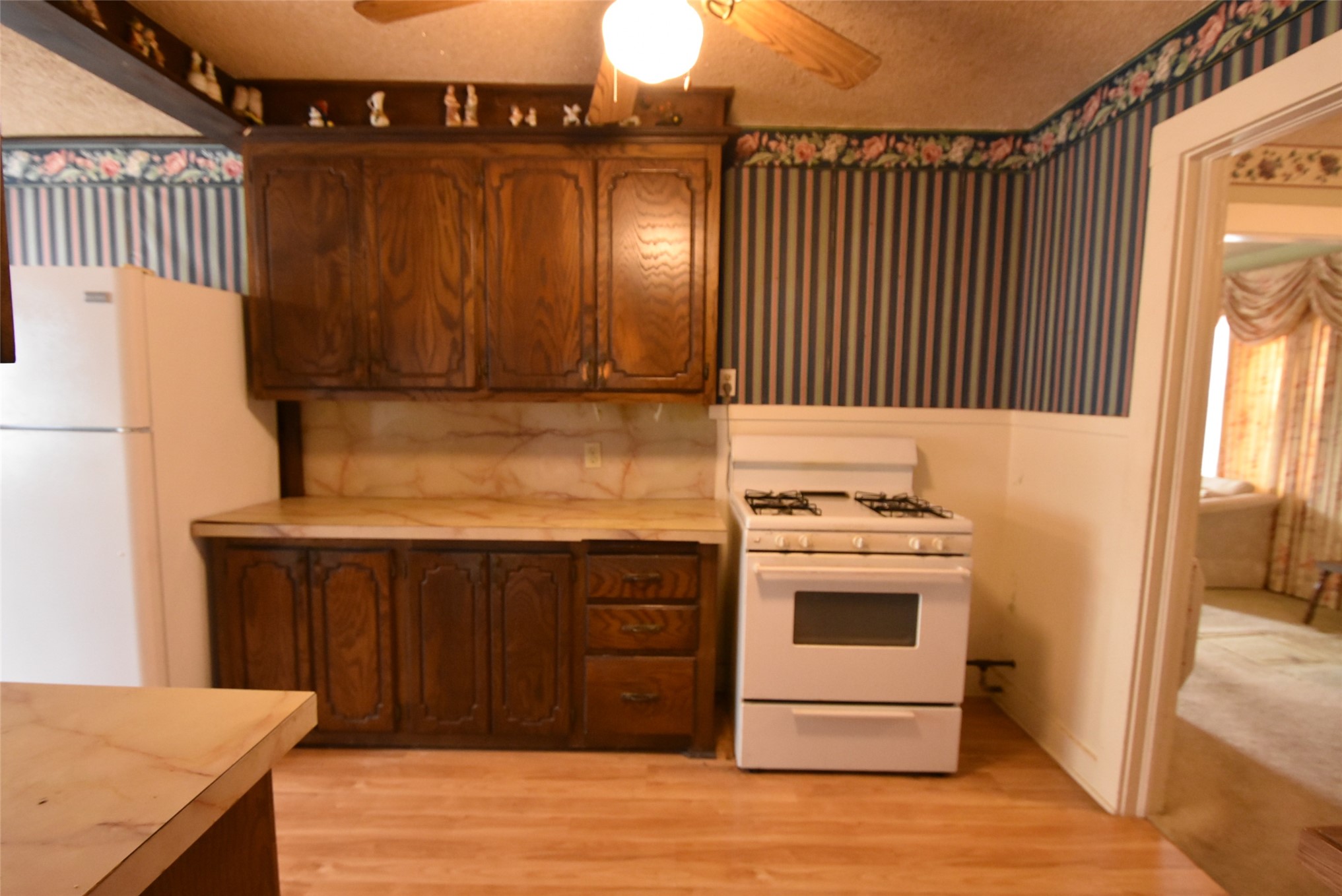 2020 N Union Avenue Property Photo 11