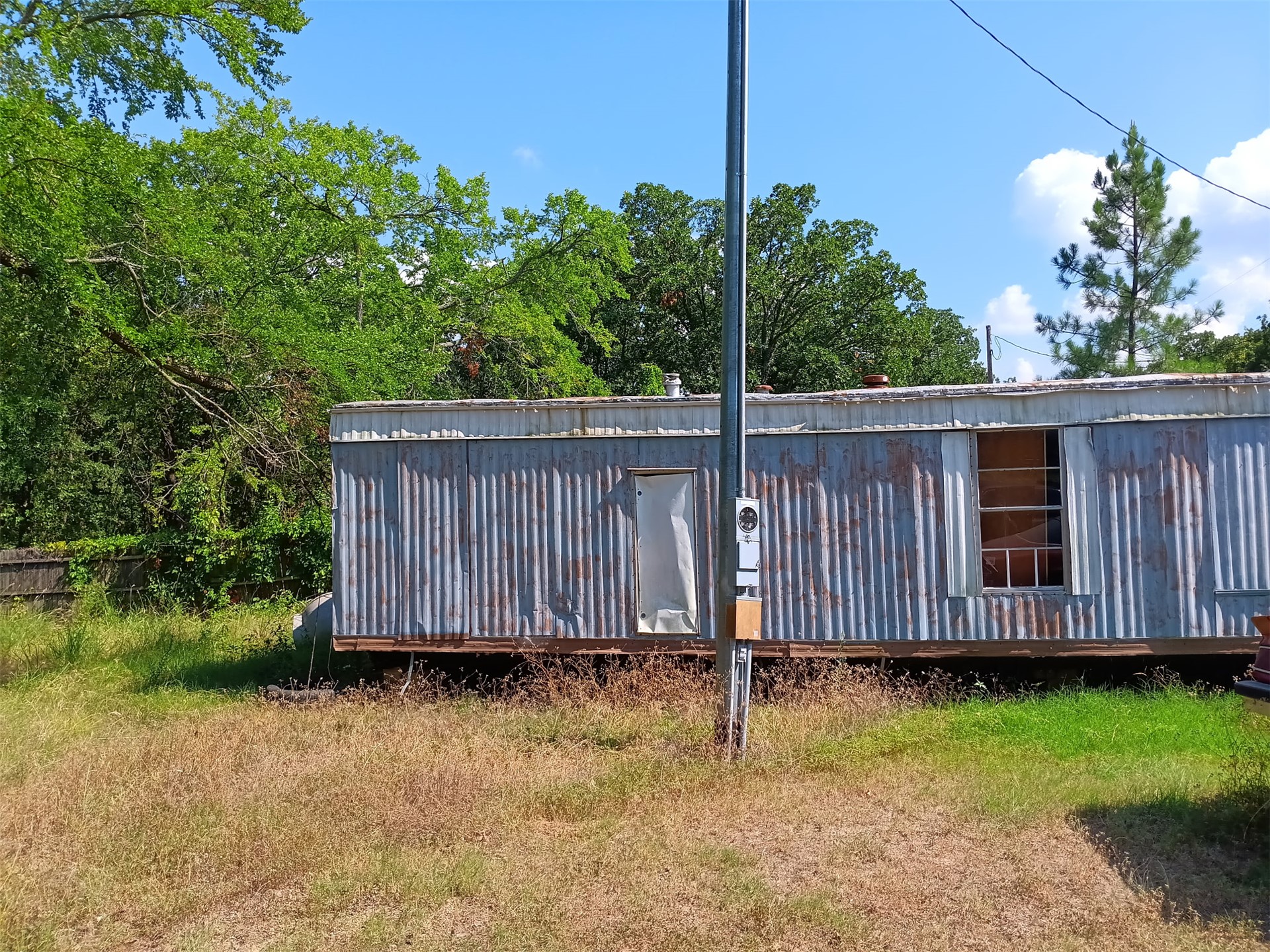 2411 Arapaho Road Property Photo 5