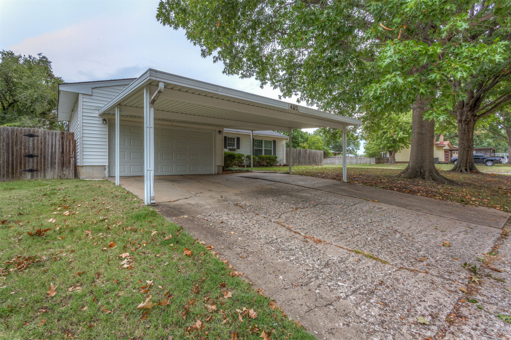 405 Parkview Drive Property Photo 4