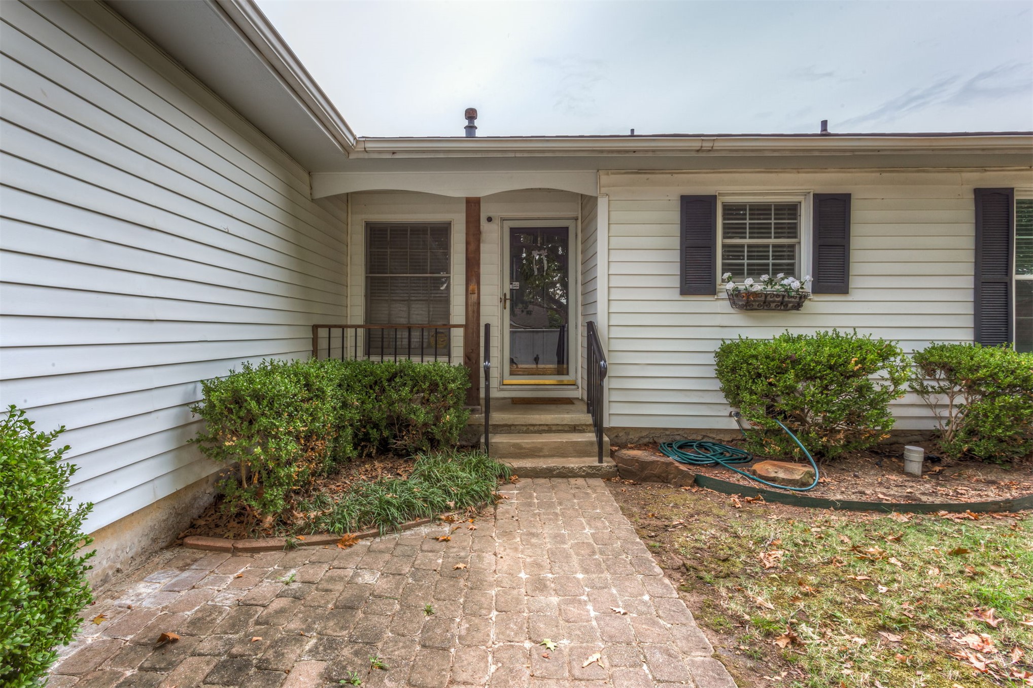 405 Parkview Drive Property Photo 8