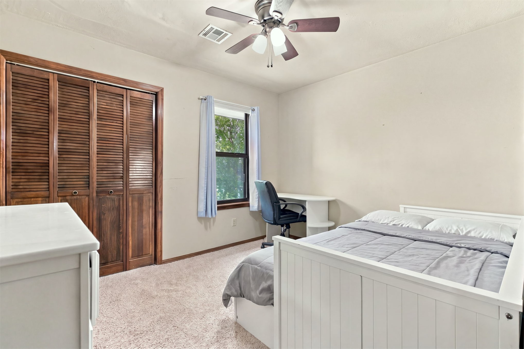2901 W 68th Street Property Photo 26