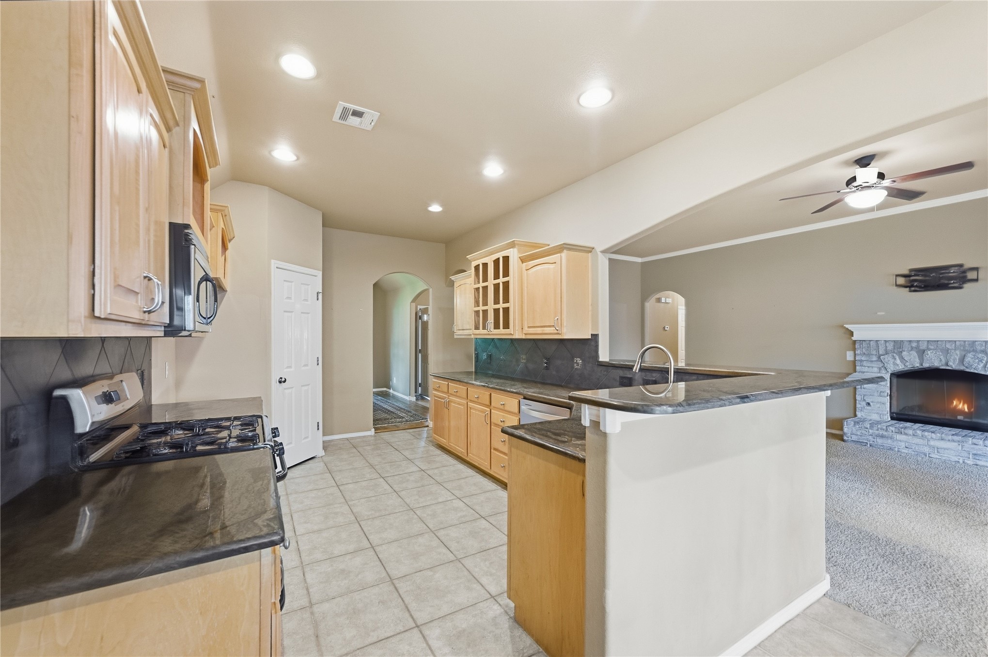 3009 N Ironwood Avenue Property Photo 10