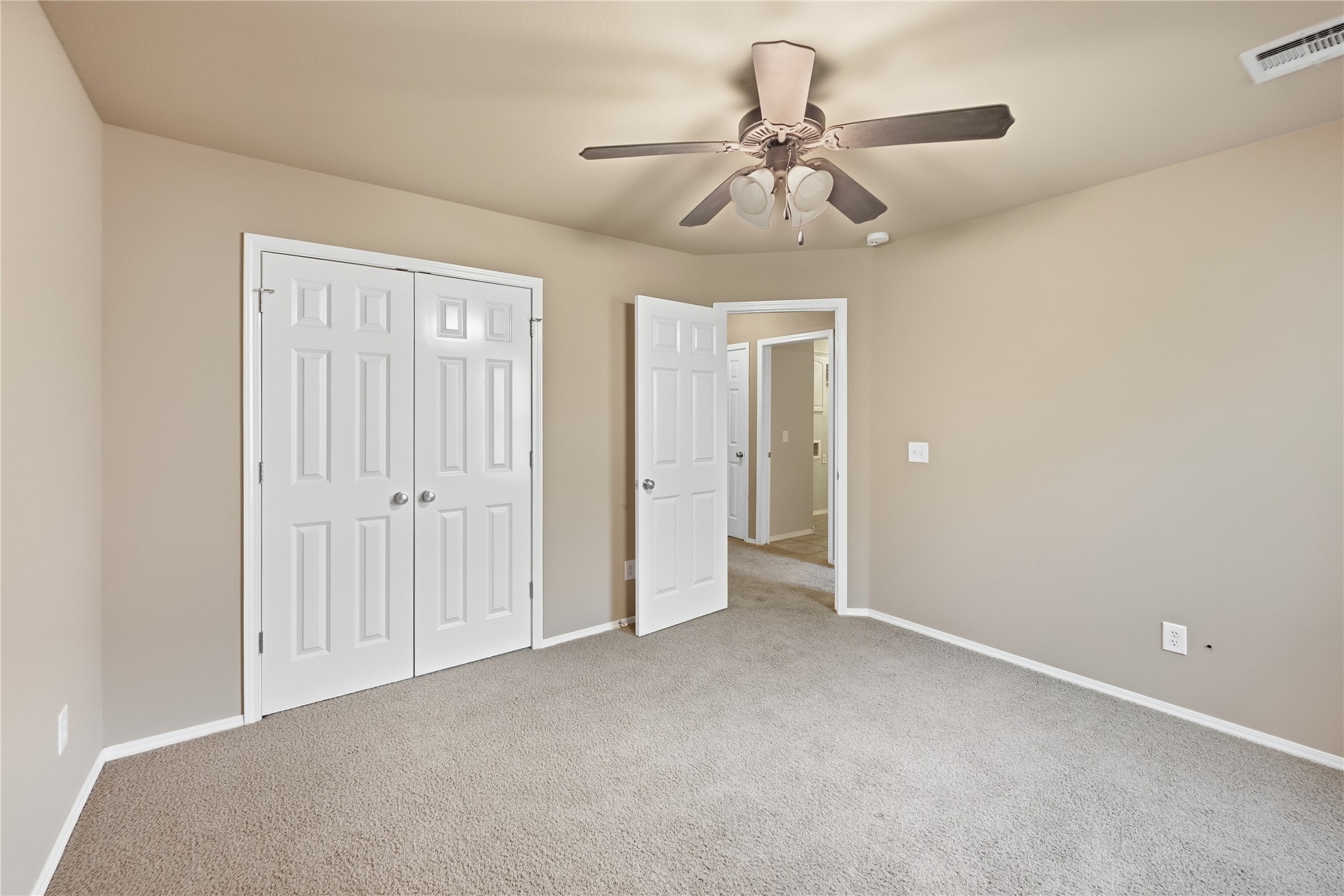 3009 N Ironwood Avenue Property Photo 23