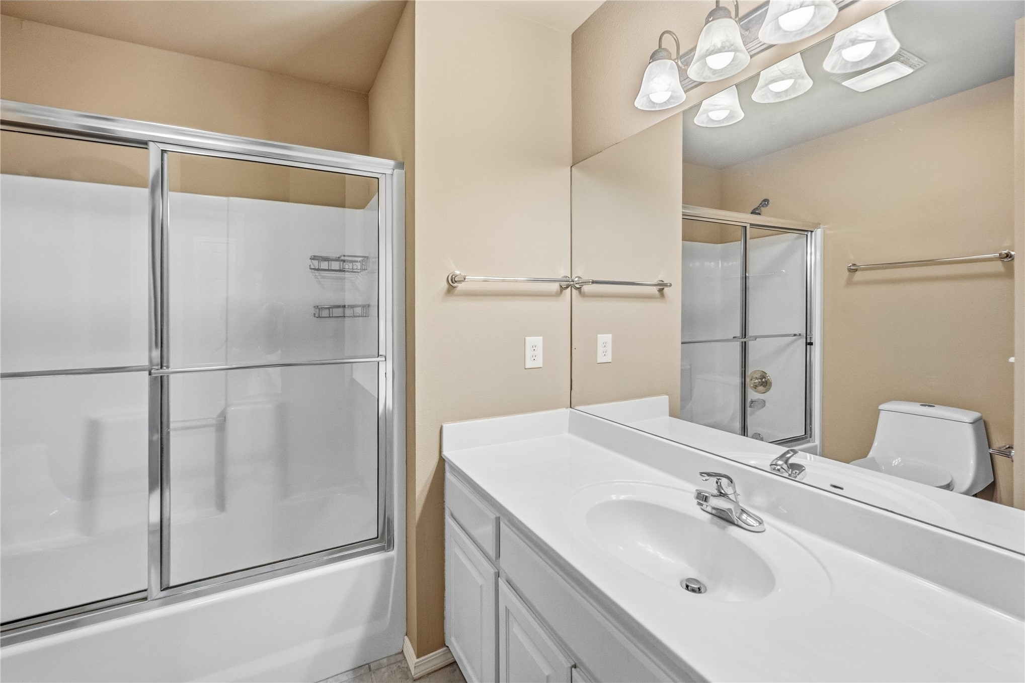 3009 N Ironwood Avenue Property Photo 24