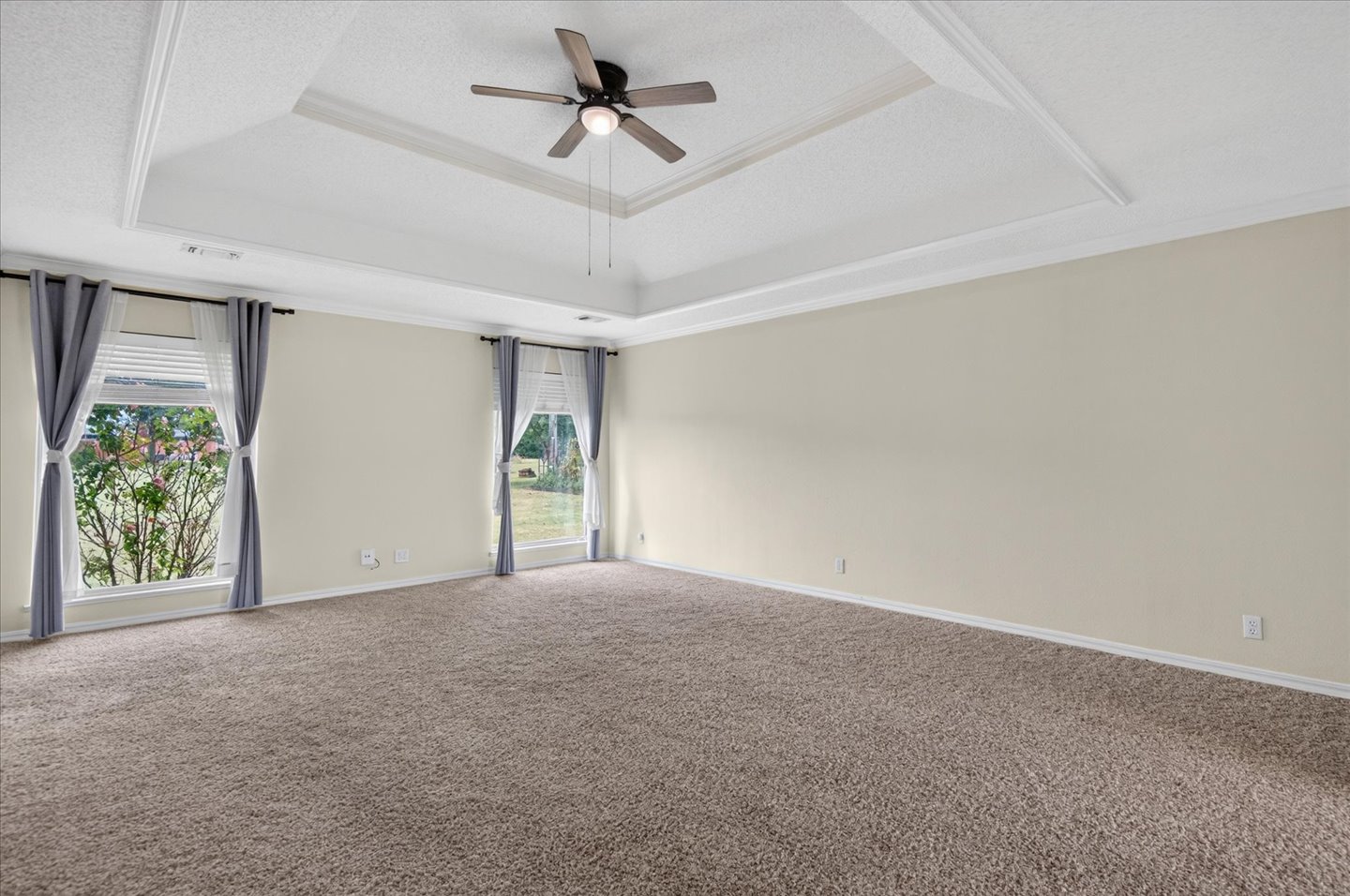 5613 Woodland Property Photo 6