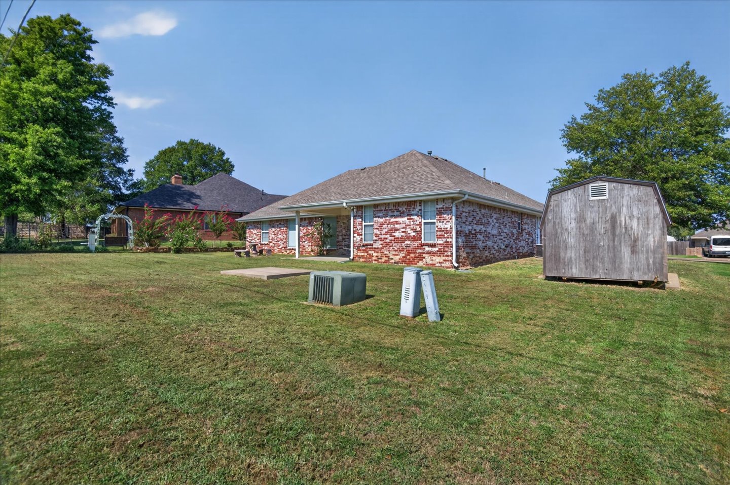 5613 Woodland Property Photo 29