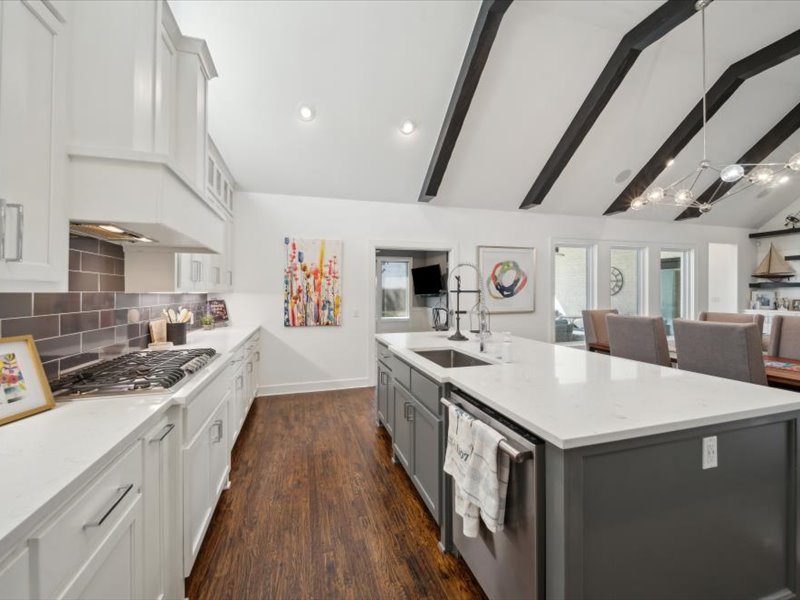 10328 S Delaware Place Property Photo 15