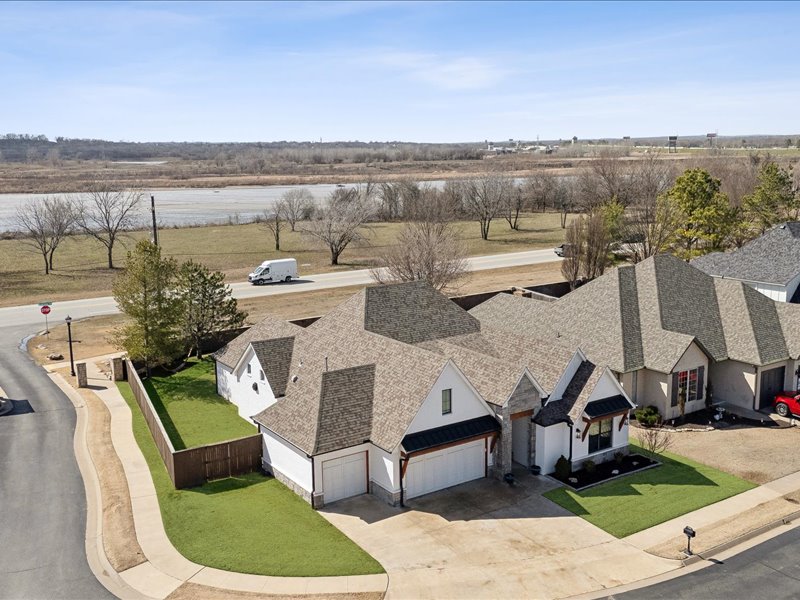 10328 S Delaware Place Property Photo 40