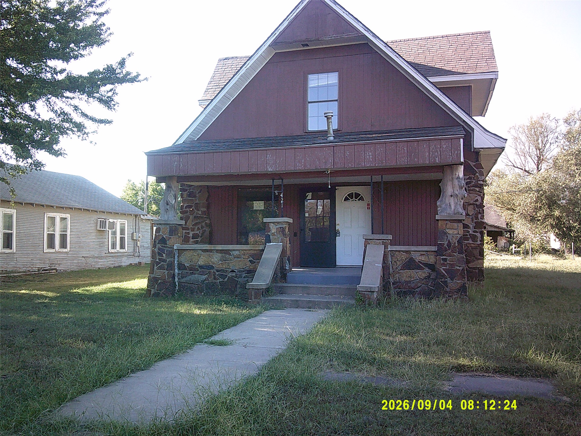 421 W Birch Street Property Photo 1
