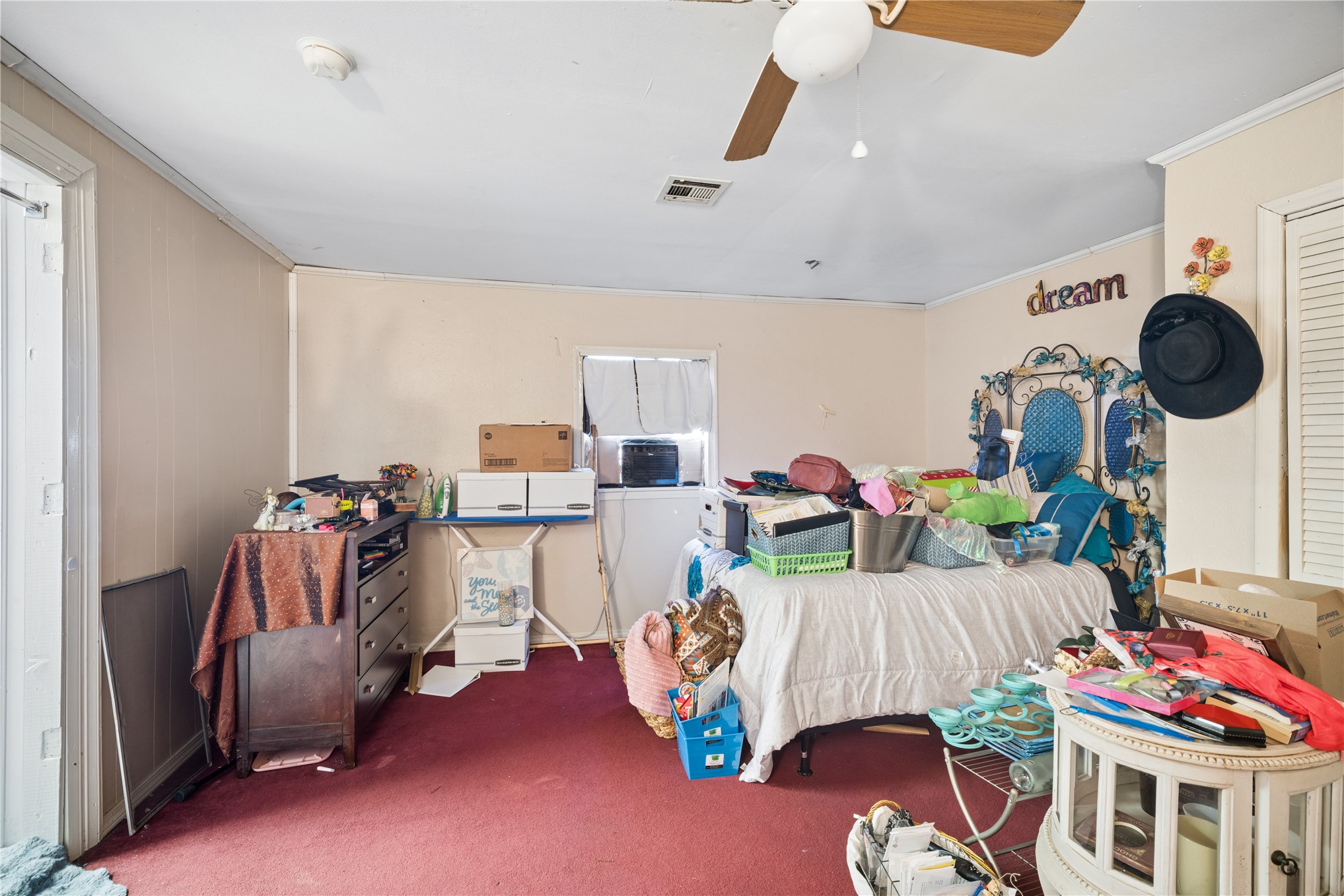 704 N Gertrude Avenue Property Photo 8