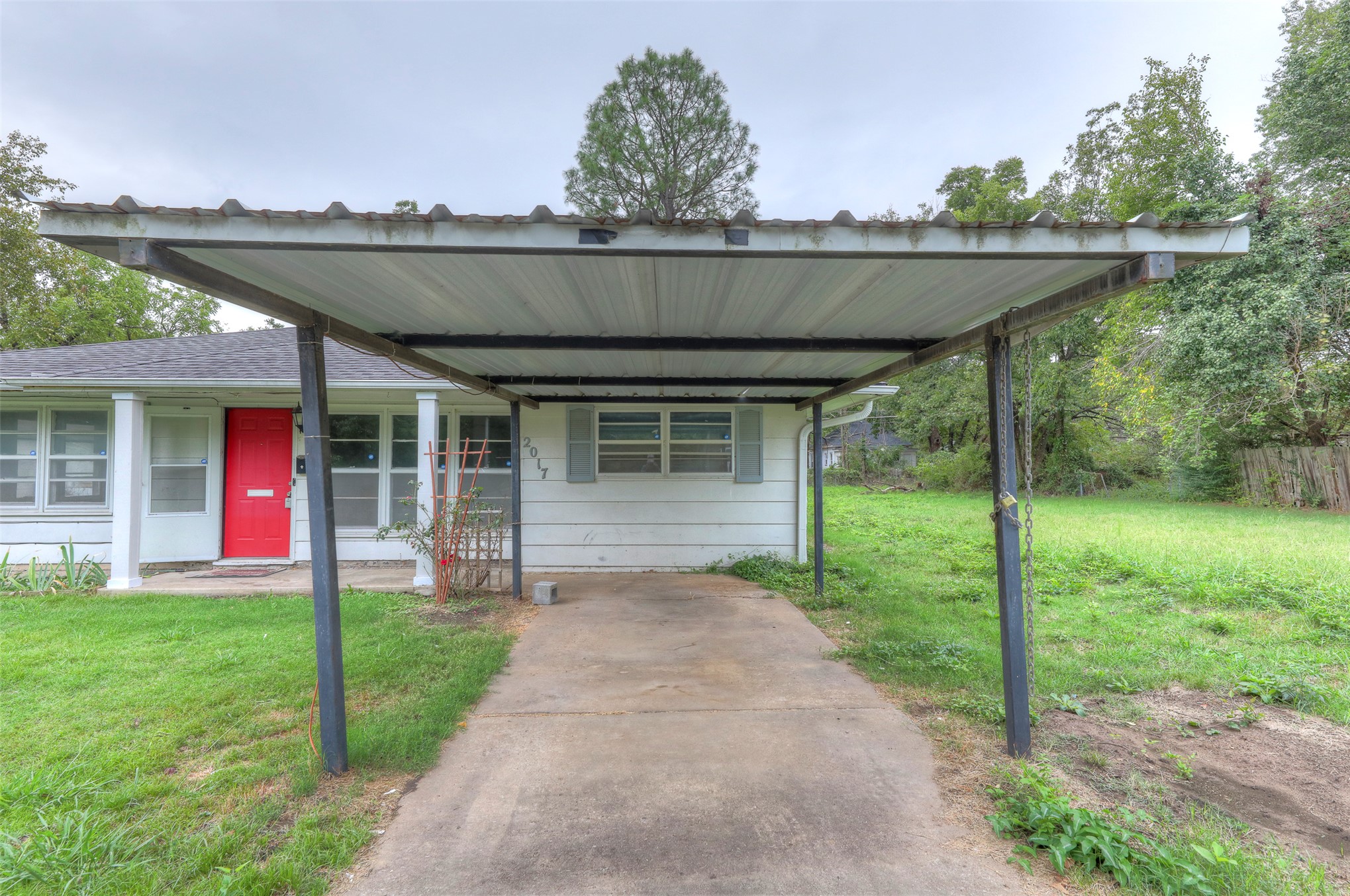 2017 Denver Street Property Photo 3