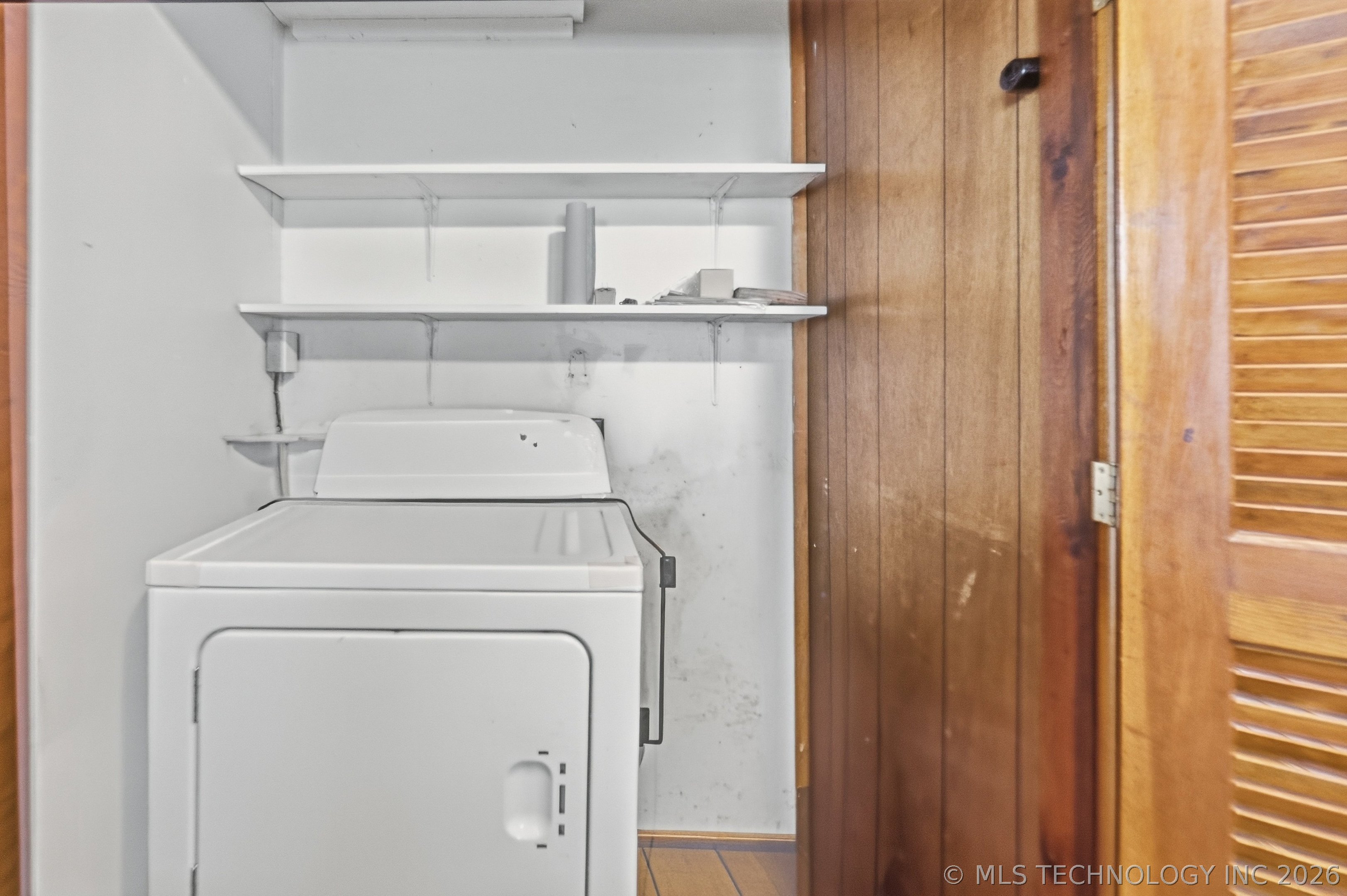 1117 Pin Oak Court Property Photo 10