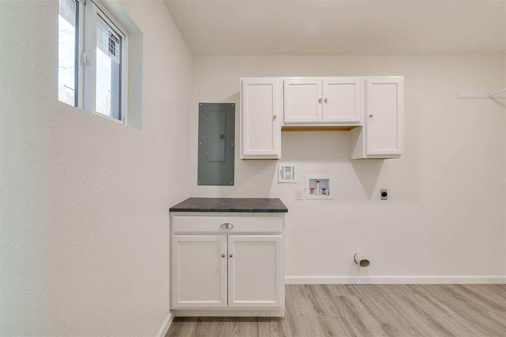 502 N Broadway Street Property Photo 28
