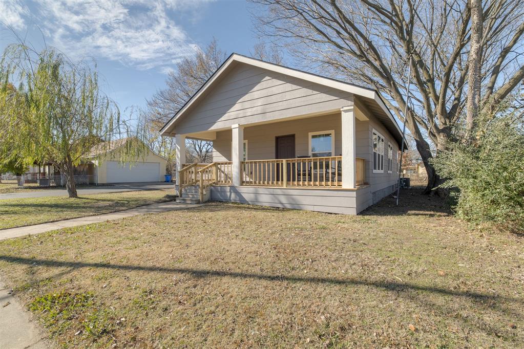 502 N Broadway Street Property Photo 42
