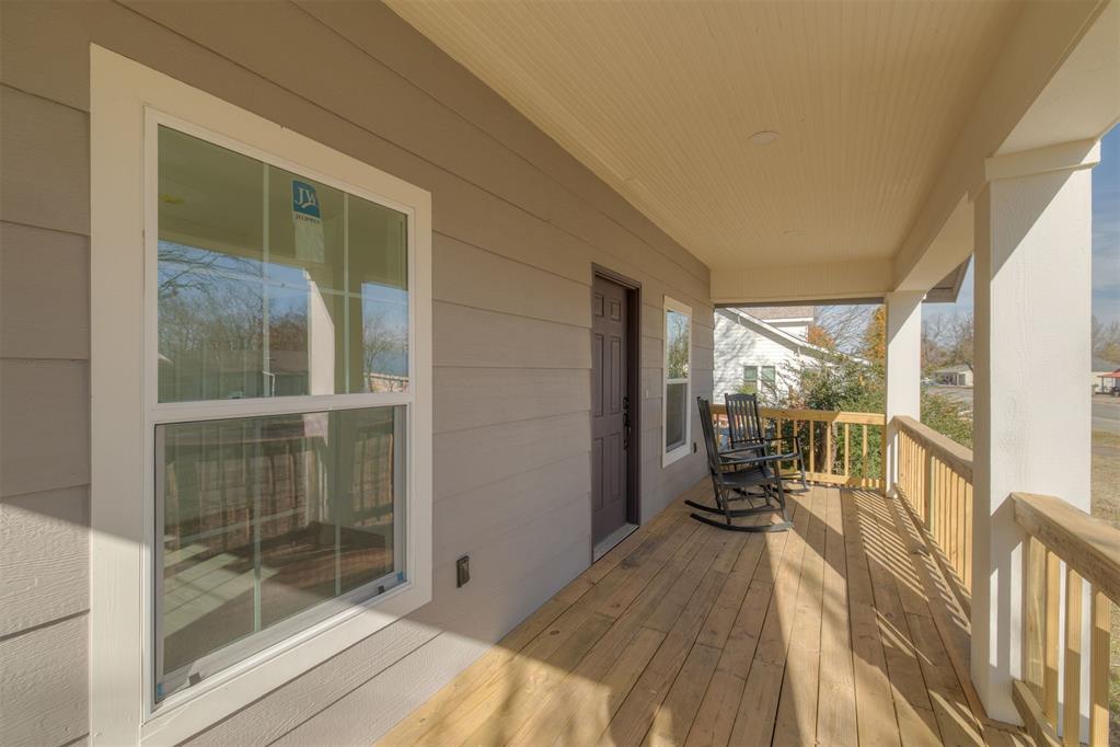 502 N Broadway Street Property Photo 44
