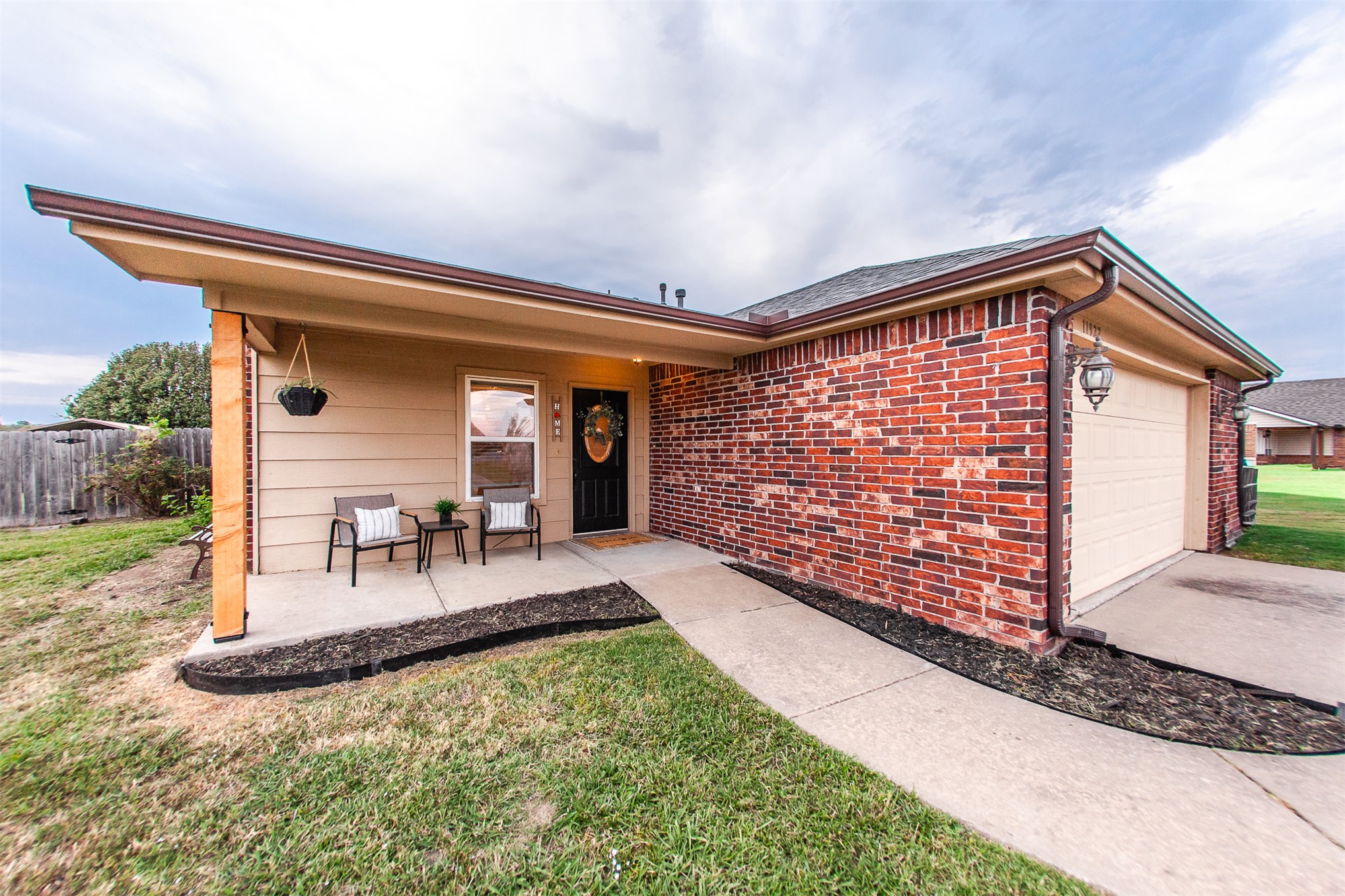 11922 Valley Avenue Property Photo 2