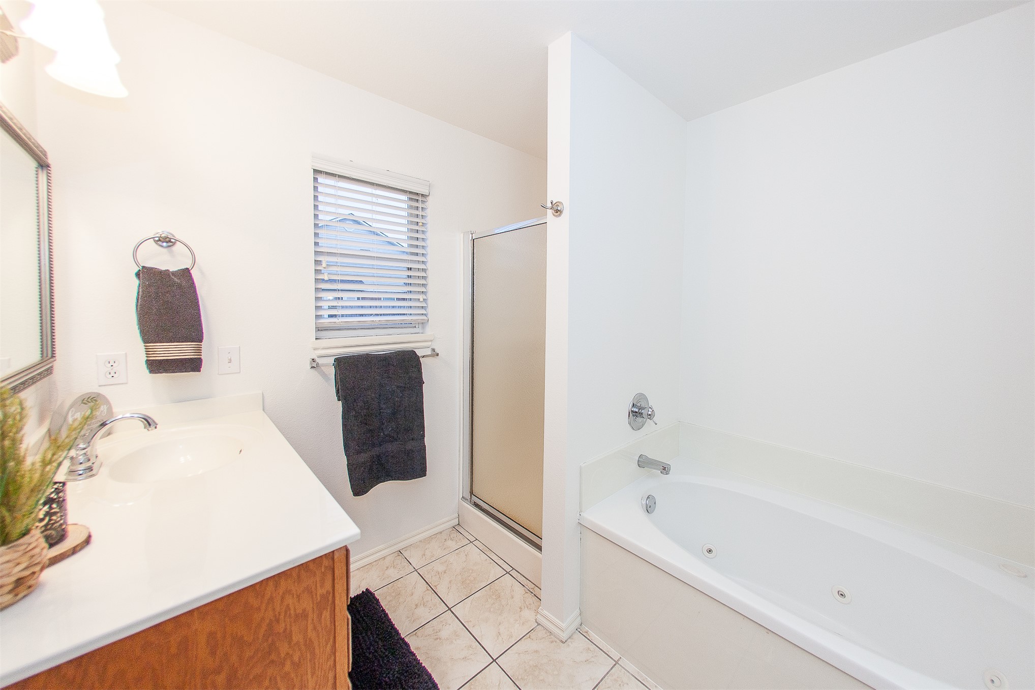 11922 Valley Avenue Property Photo 15