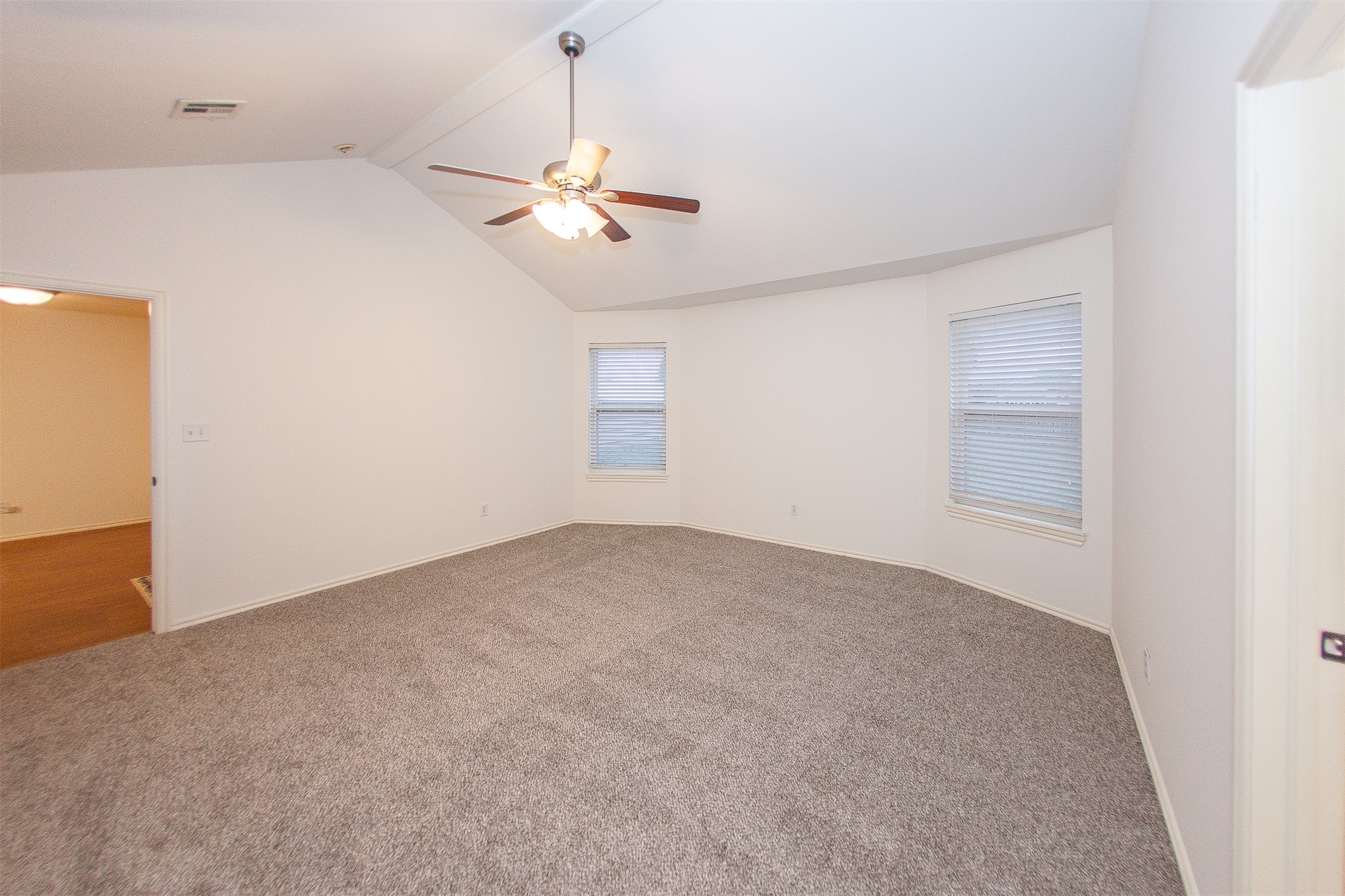 11922 Valley Avenue Property Photo 20