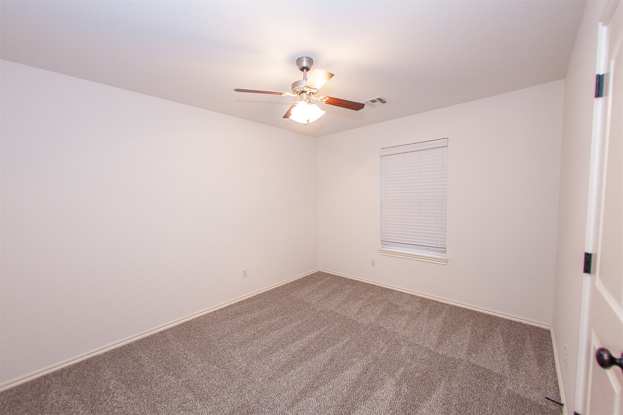 11922 Valley Avenue Property Photo 23